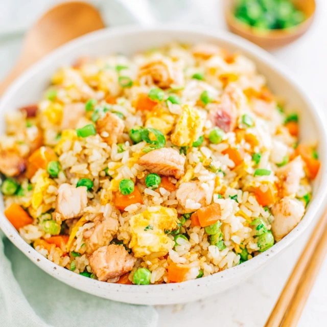 FOOLPROOF CHICKEN FRIED RICE AT HOME