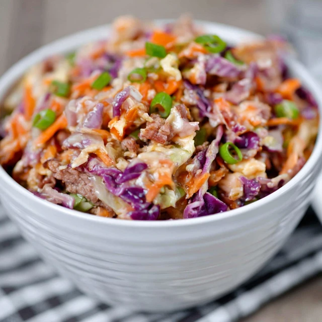 SHREDDING HIGH PROTEIN EGG ROLL IN A BOWL