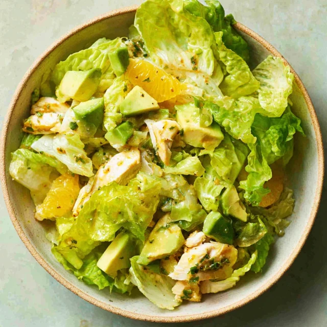 THE ULTIMATE LUNCH UPGRADE HEALTHY SALAD